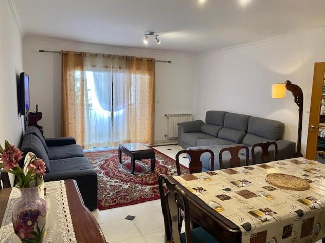 Apartamento novo muito confortável com vista Rio Algés Exterior foto